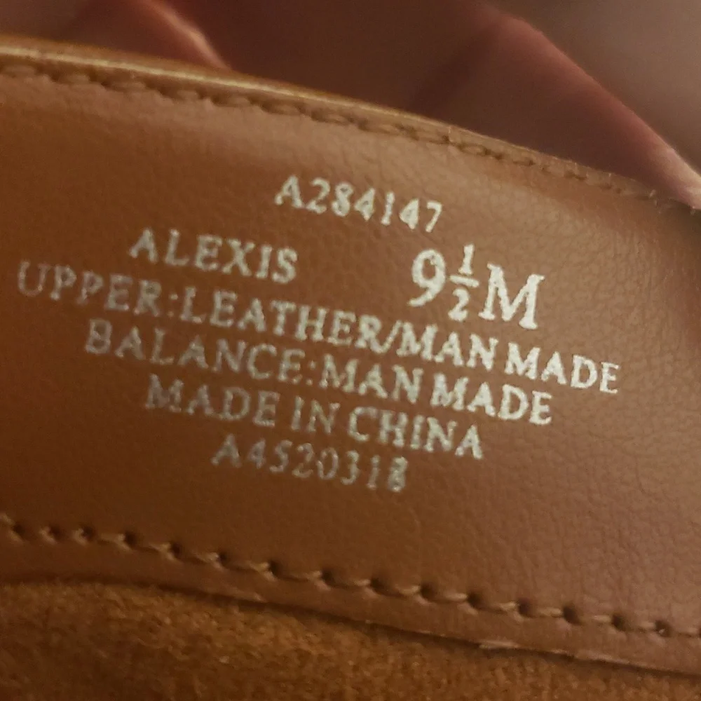 Wonder ankle boots size 9 1/2 - Picture 5 of 6